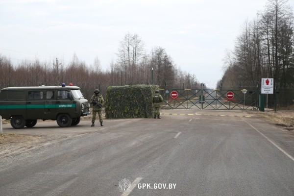 Журналисты иностранных СМИ побывали на границе с Украиной Журналисты иностранных СМИ побывали на границе с Украиной