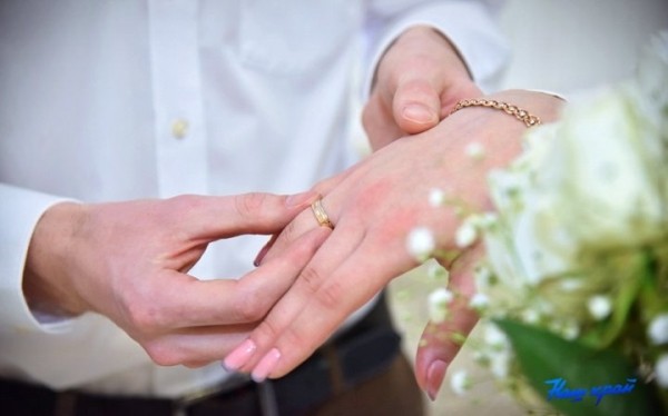 В Барановичах прошло 150-е бракосочетание. Какую роль сыграла бабушка невесты? В Барановичах прошло 150-е бракосочетание. Какую роль сыграла бабушка невесты?