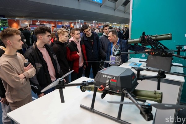 Выставку «Беларусь интеллектуальная» в Бресте в первый день посетили около 10 тыс. человек