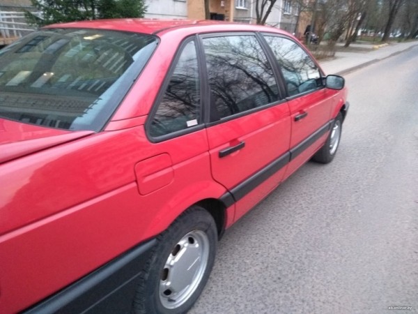 Найден Volkswagen Passat B3 в состоянии, близком к идеальному. Сколько просит за него владелец?