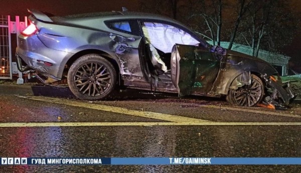 В Беларуси «бесправник» разбил Ford Mustang