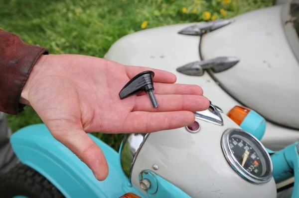 Тот самый ИЖ из коробки! Как внуки за бесценок распродали дедушкино наследство Тот самый ИЖ из коробки! Как внуки за бесценок распродали дедушкино наследство