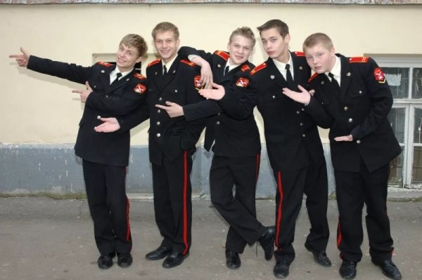 Мальчишки-кадеты выросли: какими стали герои культового сериала?