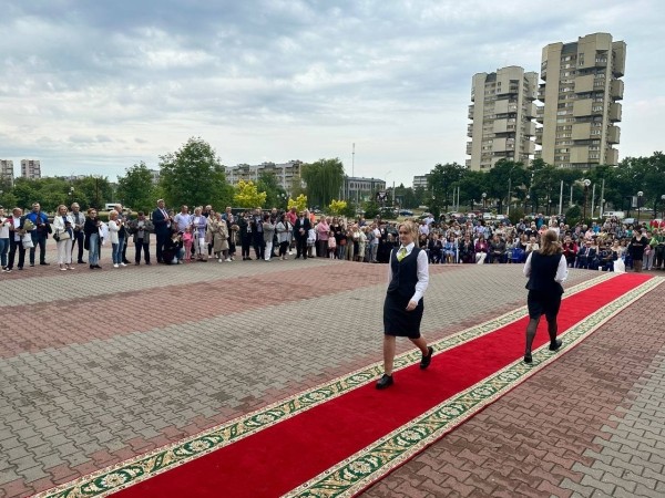 В Московском районе Бреста чествовали выпускников В Московском районе Бреста чествовали выпускников