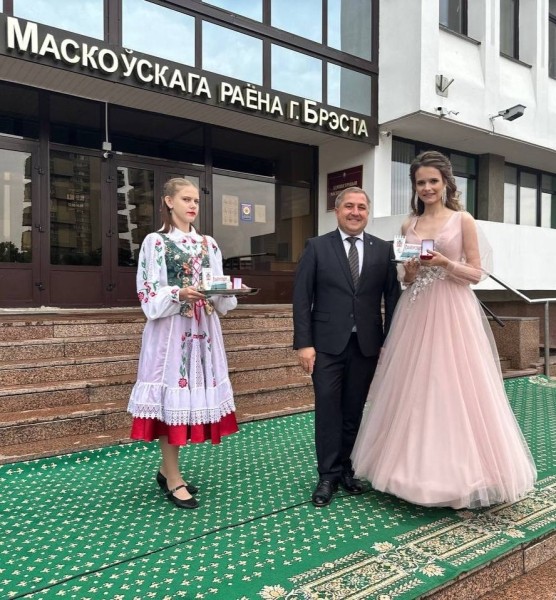 В Московском районе Бреста чествовали выпускников В Московском районе Бреста чествовали выпускников