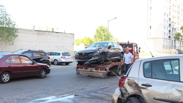 Вот как все было! Видео жесткого ДТП на Гоголя в Бресте