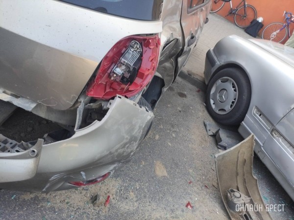 Вот как все было! Видео жесткого ДТП на Гоголя в Бресте