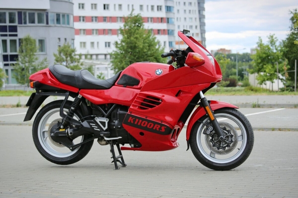 Белорус купил в США 27-летний мотоцикл BMW K1100 RS
