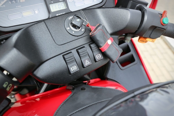 Белорус купил в США 27-летний мотоцикл BMW K1100 RS