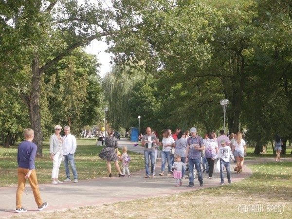 Минувший понедельник стал самым жарким днем за всю историю наблюдений Минувший понедельник стал самым жарким днем за всю историю наблюдений