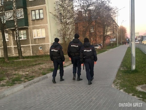 Неповиновение и сопротивление: в чем разница, объяснили в милиции Неповиновение и сопротивление: в чем разница, объяснили в милиции