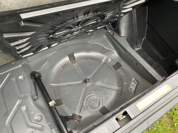 По прозвищу Baby-Benz. Показываем идеально сохранившийся Mercedes W201