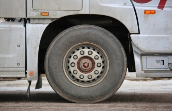 Польский перевозчик для экономии топлива снизил скорость автопарка. Помогает?