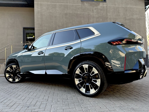 Самый дорогой и престижный кросс BMW: вот сколько за него просят в Беларуси Самый дорогой и престижный кросс BMW: вот сколько за него просят в Беларуси