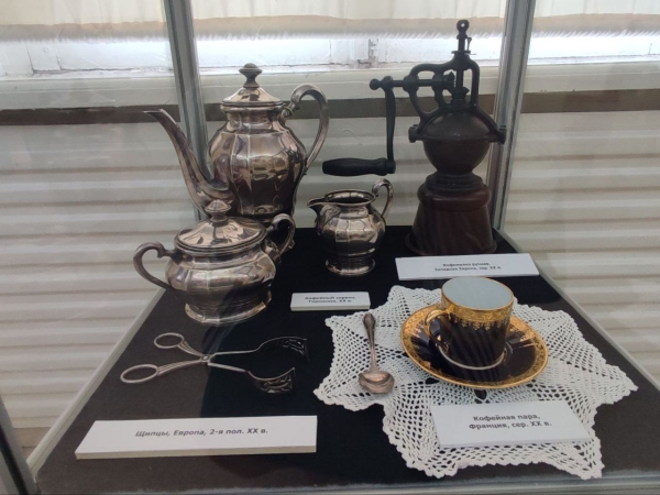 В Бресте открылась выставка «У самовара»