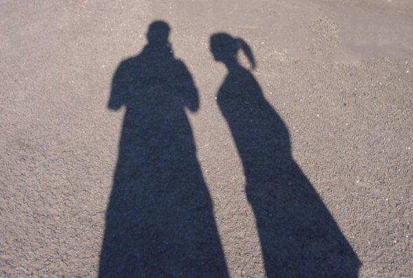 Белоруска встречалась с двумя одновременно – вопрос закрыла милиция