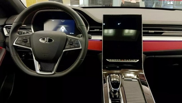 «Москвич-6» представили публике. Это перелицованный китайский лифтбэк