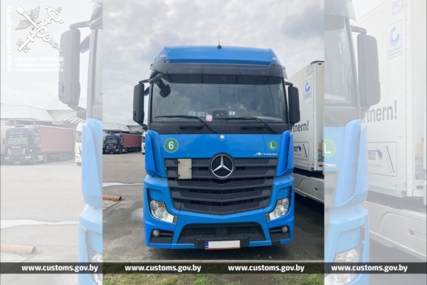 Польский перевозчик пытался незаконно переместить через границу товары на 1 млн рублей