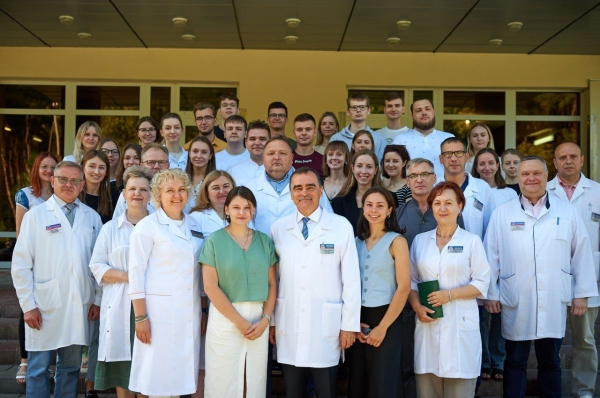 В Брестскую областную клиническую больницу для прохождения интернатуры прибыли 28 молодых специалистов В Брестскую областную клиническую больницу для прохождения интернатуры прибыли 28 молодых специалистов