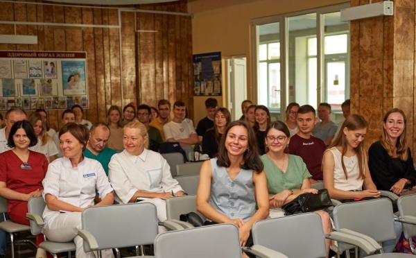 В Брестскую областную клиническую больницу для прохождения интернатуры прибыли 28 молодых специалистов В Брестскую областную клиническую больницу для прохождения интернатуры прибыли 28 молодых специалистов