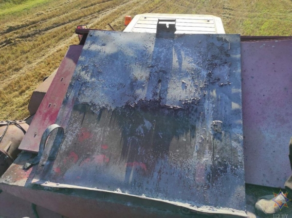 В Малоритском районе горел зерноуборочный комбайн