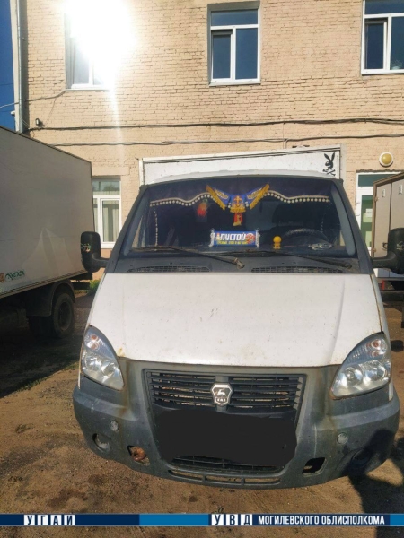 Велосипедист врезался в грузовик. Теперь у водителя авто проблемы Велосипедист врезался в грузовик. Теперь у водителя авто проблемы