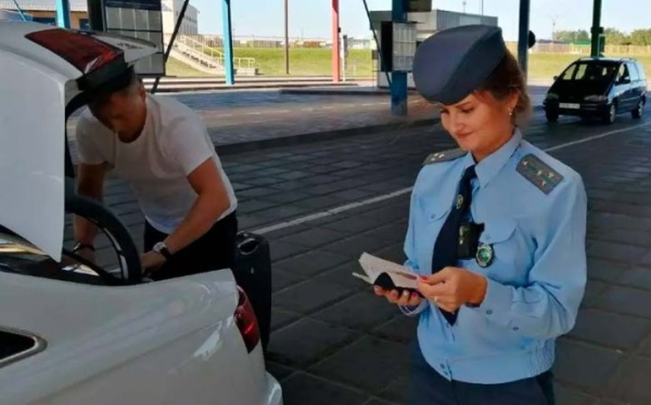 Везете товар из-за границы? Таможня показала, как правильно считать растаможку. 3 примера Везете товар из-за границы? Таможня показала, как правильно считать растаможку. 3 примера