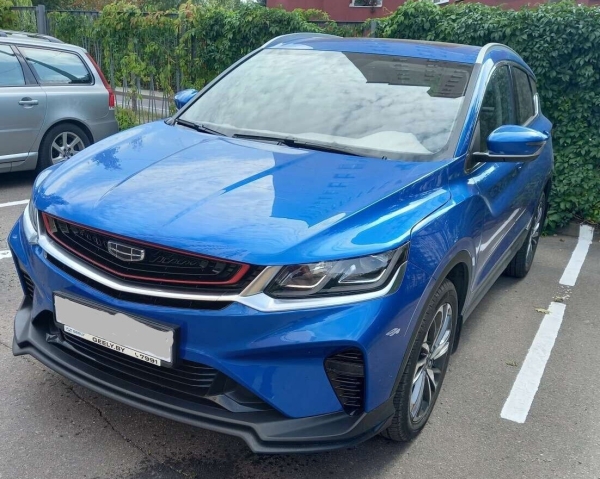 Белорус о сервисе Geely: «Через 10 дней получил не машину, а раскраску». Дилер: «Ремонт был сделан качественно в полном объёме»