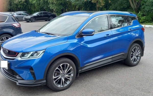 Белорус о сервисе Geely: «Через 10 дней получил не машину, а раскраску». Дилер: «Ремонт был сделан качественно в полном объёме»