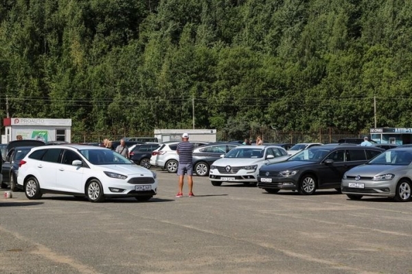 Белорусы смогут продавать автомобили и другое имущество только лично