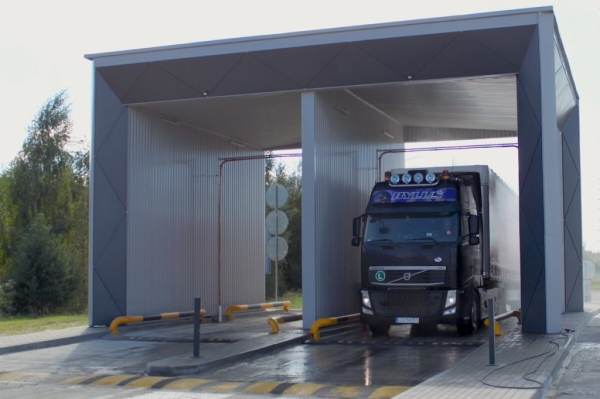 Что говорят водители об обязательной дезинфекции транспорта на границе