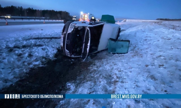 Микроавтобус с пассажирами перевернулся в Барановичском районе: суд огласил приговор Микроавтобус с пассажирами перевернулся в Барановичском районе: суд огласил приговор