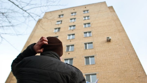 Мужчина приобрел в столице квартиру, а вот бывшего жильца пришлось выселять из нее через суд Мужчина приобрел в столице квартиру, а вот бывшего жильца пришлось выселять из нее через суд