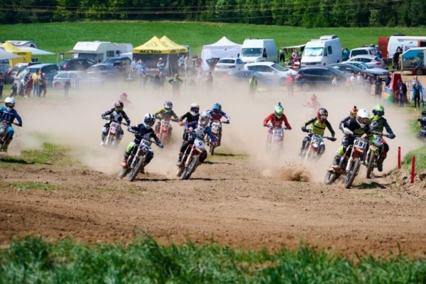 Парень из Кобрина стал чемпионом Беларуси по мотокроссу в классе 85 см куб. по итогам пяти этапов соревнований