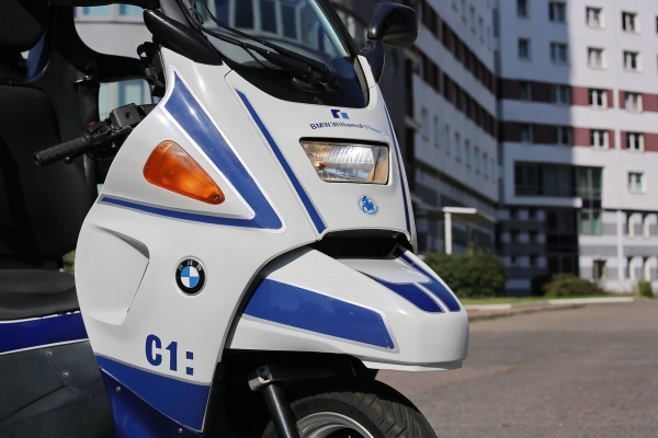 «Покупал за $2 200, но для меня — цены ему нет!» Белорус приобрёл редкий скутер BMW C1