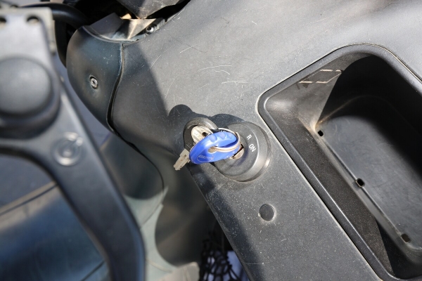 «Покупал за $2 200, но для меня — цены ему нет!» Белорус приобрёл редкий скутер BMW C1