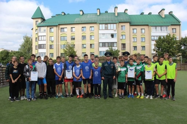 Соревнования по мини-футболу прошли в 19-й средней школе г. Бреста