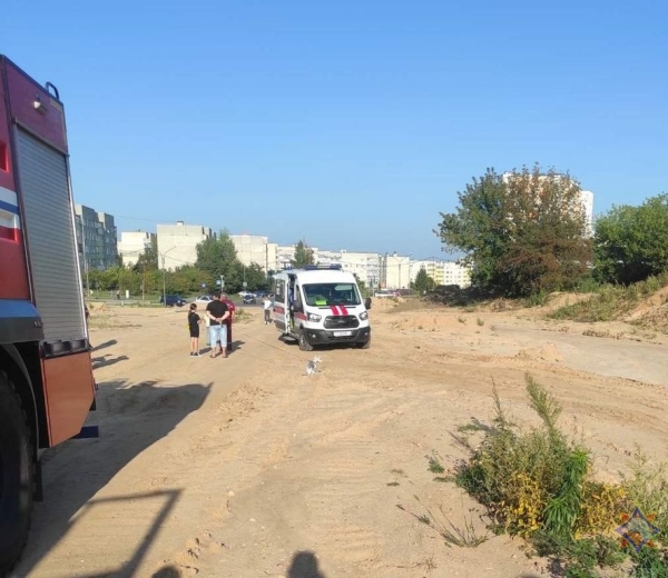 В Слониме 9-летнего мальчика засыпало песком на стройке В Слониме 9-летнего мальчика засыпало песком на стройке