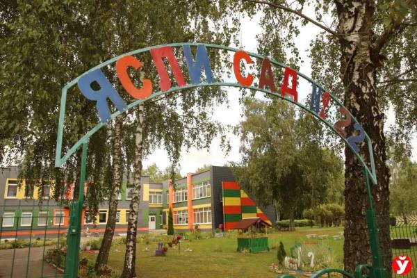 В три года весил 7 кг и спал в углу, как собака. Стали известны подробности о семье, в которой родители убили своего сына в Слуцке