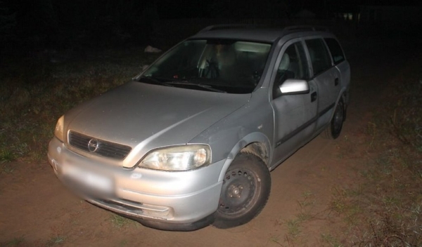 Мужчина из ревности обрезал тормозные шланги в автомобиле «соперника» Мужчина из ревности обрезал тормозные шланги в автомобиле «соперника»