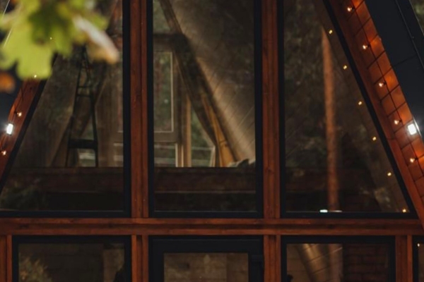 Тренд 2023 года! Треугольные домики в лесу, в которых обязательно стоит побывать! Тренд 2023 года! Треугольные домики в лесу, в которых обязательно стоит побывать!