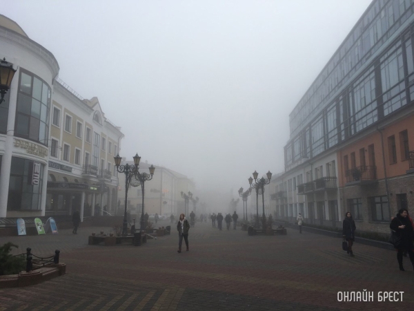 В Бресте и области 24 октября объявлен оранжевый уровень из-за тумана В Бресте и области 24 октября объявлен оранжевый уровень из-за тумана
