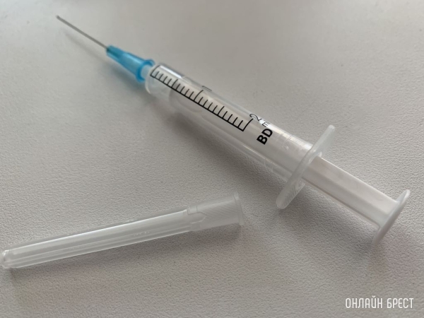 Восемь наивных вопросов о прививках от гриппа и коронавируса Восемь наивных вопросов о прививках от гриппа и коронавируса