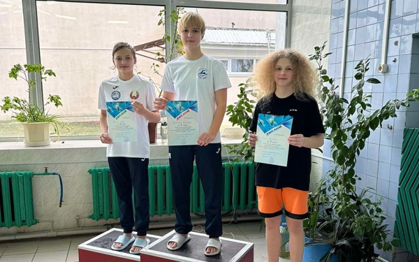 Барановичская команда пловцов вернулась из Пинска с триумфом