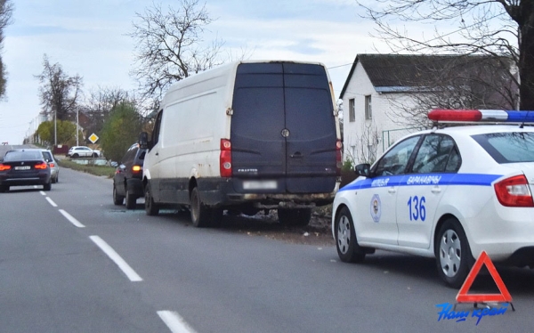  Фотофакт. Два автомобиля Volkswagen столкнулись в Барановичах