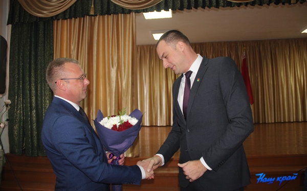 Глава Барановичского района представил нового руководителя коллективу «СтоловичиАгро» Глава Барановичского района представил нового руководителя коллективу «СтоловичиАгро»