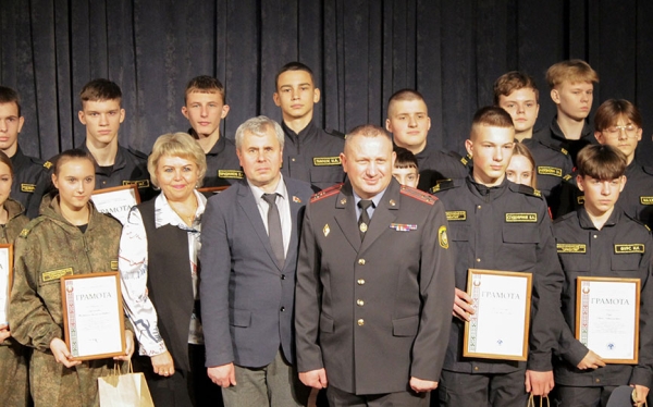 Интерактивная диалоговая площадка «Горжусь я Родиной своей» работала в Барановичах Интерактивная диалоговая площадка «Горжусь я Родиной своей» работала в Барановичах