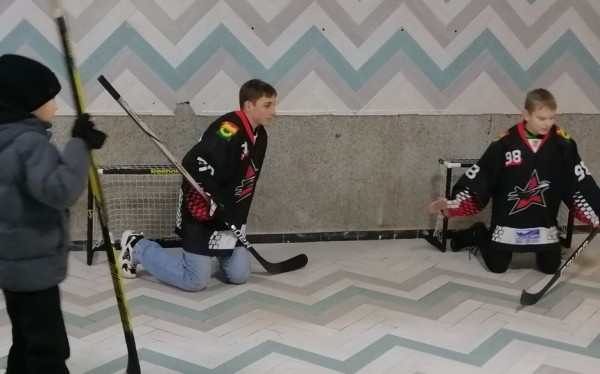 Как барановичские хоккеисты шумели в кинотеатре «Октябрь» Как барановичские хоккеисты шумели в кинотеатре «Октябрь»