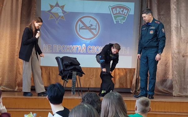 Кто победил в интеллектуальном квизе «Не прожигай свою жизнь!» Кто победил в интеллектуальном квизе «Не прожигай свою жизнь!»