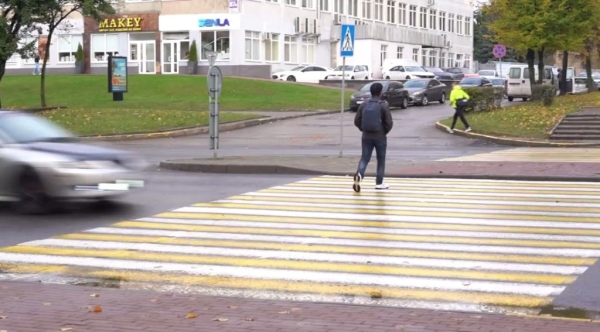 Милиция наглядно показала, как несколько секунд могут сломать жизнь пешеходу и судьбу водителю Милиция наглядно показала, как несколько секунд могут сломать жизнь пешеходу и судьбу водителю